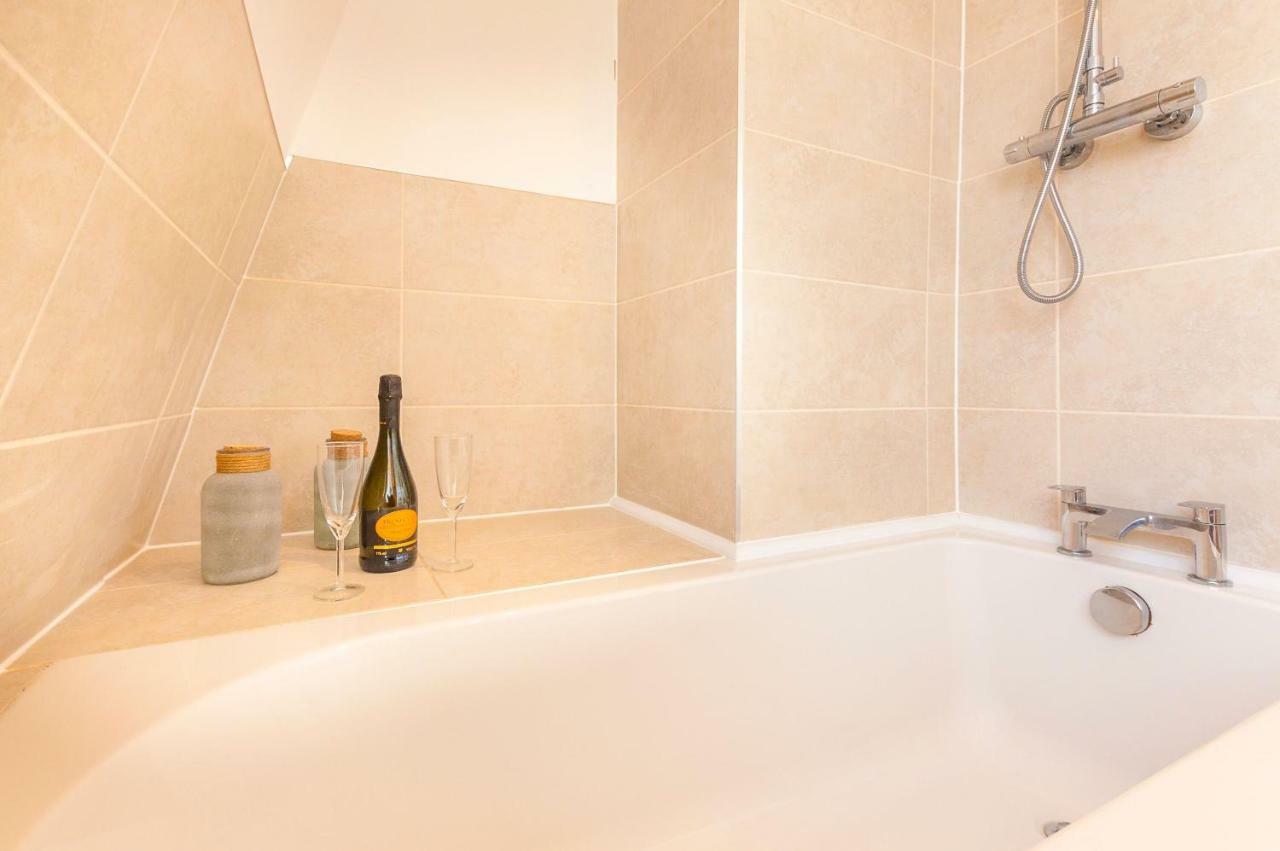 普里茅斯Pure B - Exceptional Views Of Tamar & Royal William Yard With Free Parking & Wifi公寓 外观 照片
